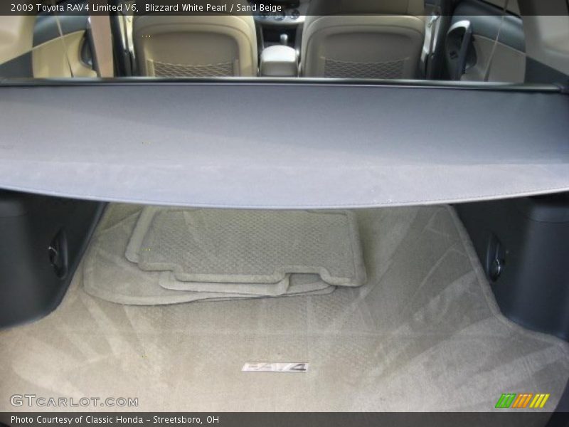  2009 RAV4 Limited V6 Trunk