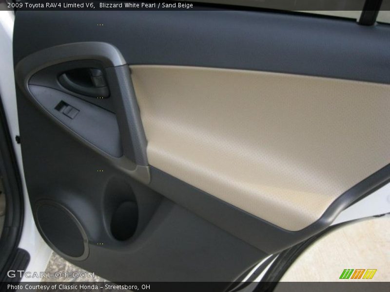 Door Panel of 2009 RAV4 Limited V6