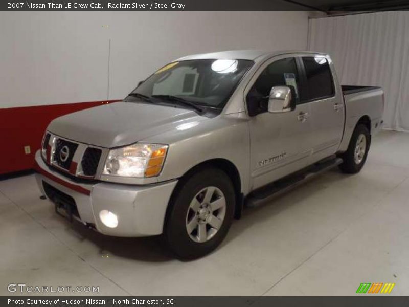Radiant Silver / Steel Gray 2007 Nissan Titan LE Crew Cab