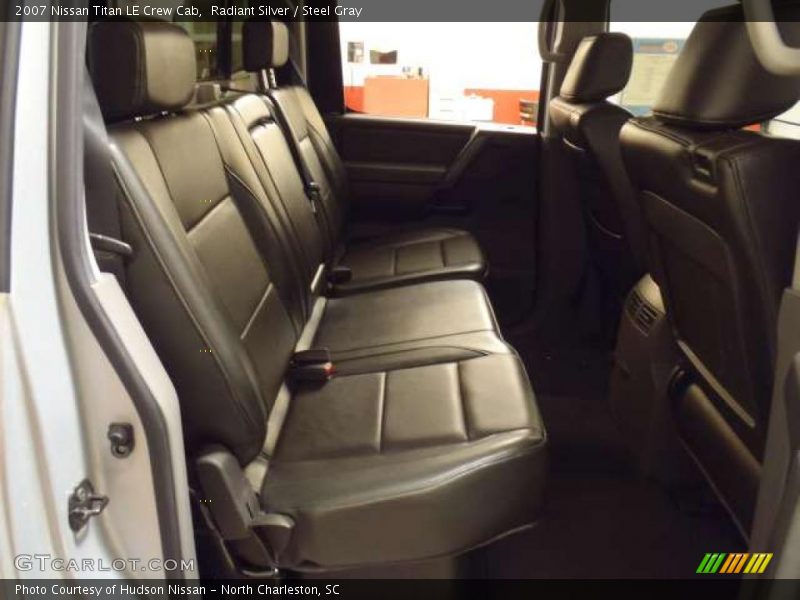  2007 Titan LE Crew Cab Steel Gray Interior
