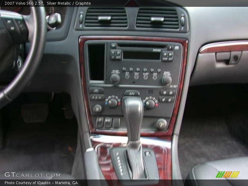  2007 S60 2.5T 5 Speed Automatic Shifter