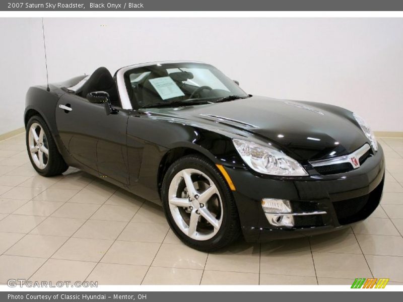 Front 3/4 View of 2007 Sky Roadster