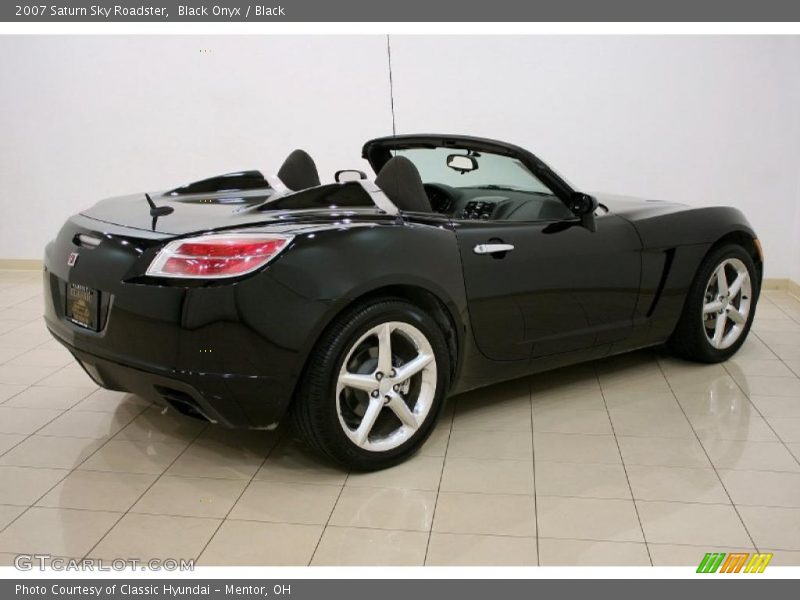 Black Onyx / Black 2007 Saturn Sky Roadster