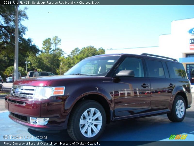 Bordeaux Reserve Red Metallic / Charcoal Black 2011 Ford Flex SE