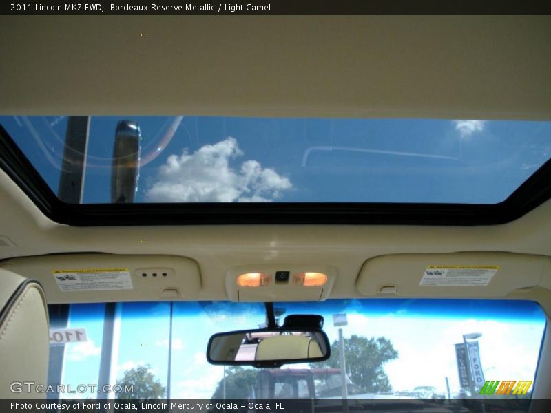 Bordeaux Reserve Metallic / Light Camel 2011 Lincoln MKZ FWD