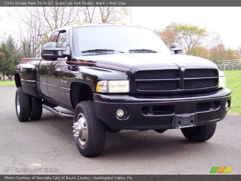 Front 3/4 View of 2001 Ram 3500 SLT Quad Cab 4x4 Dually