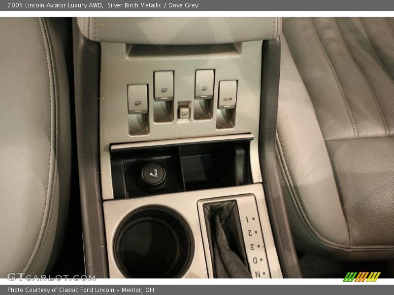 Controls of 2005 Aviator Luxury AWD