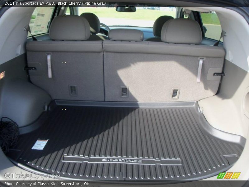  2011 Sportage EX AWD Trunk