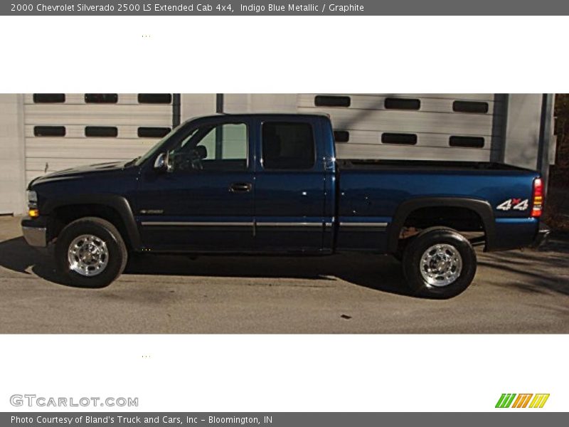 Indigo Blue Metallic / Graphite 2000 Chevrolet Silverado 2500 LS Extended Cab 4x4