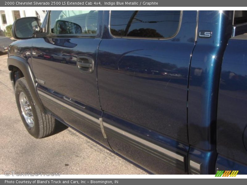 Indigo Blue Metallic / Graphite 2000 Chevrolet Silverado 2500 LS Extended Cab 4x4