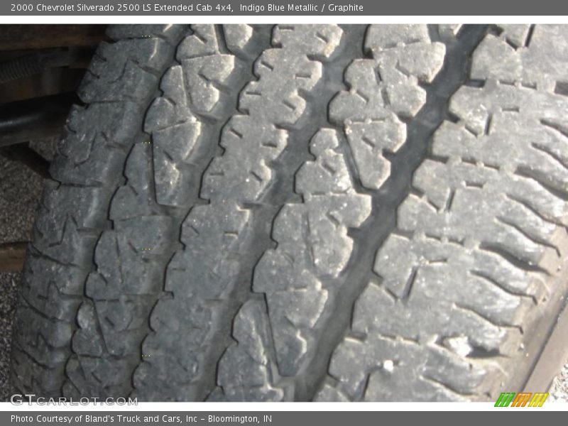 Indigo Blue Metallic / Graphite 2000 Chevrolet Silverado 2500 LS Extended Cab 4x4