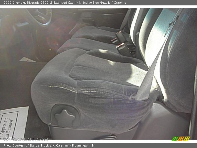 Indigo Blue Metallic / Graphite 2000 Chevrolet Silverado 2500 LS Extended Cab 4x4