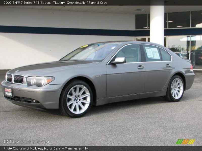 Front 3/4 View of 2002 7 Series 745i Sedan