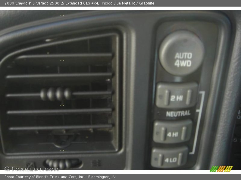 Indigo Blue Metallic / Graphite 2000 Chevrolet Silverado 2500 LS Extended Cab 4x4