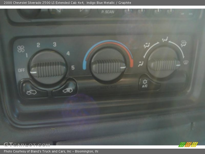 Indigo Blue Metallic / Graphite 2000 Chevrolet Silverado 2500 LS Extended Cab 4x4