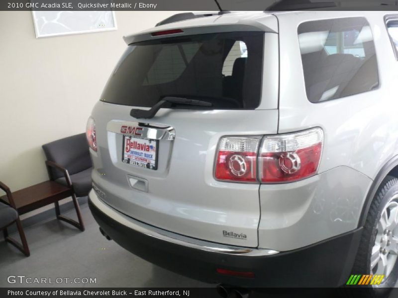 Quicksilver Metallic / Ebony 2010 GMC Acadia SLE