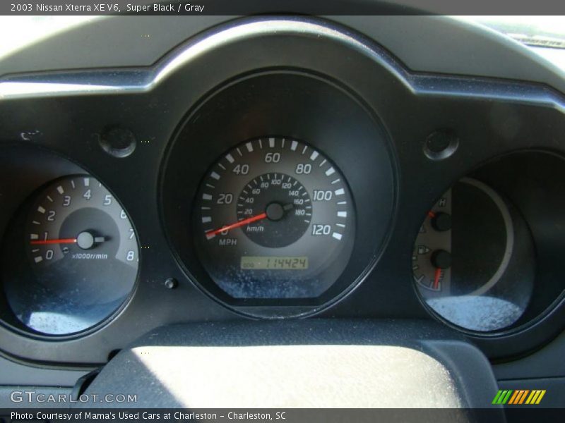 Super Black / Gray 2003 Nissan Xterra XE V6