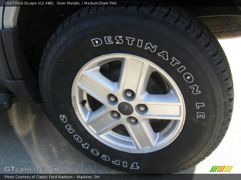  2007 Escape XLS 4WD Wheel