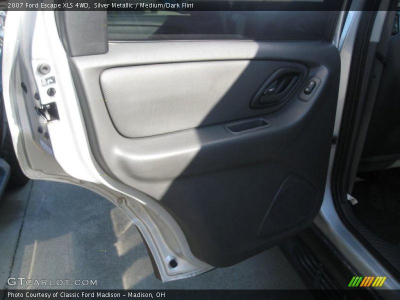 Silver Metallic / Medium/Dark Flint 2007 Ford Escape XLS 4WD