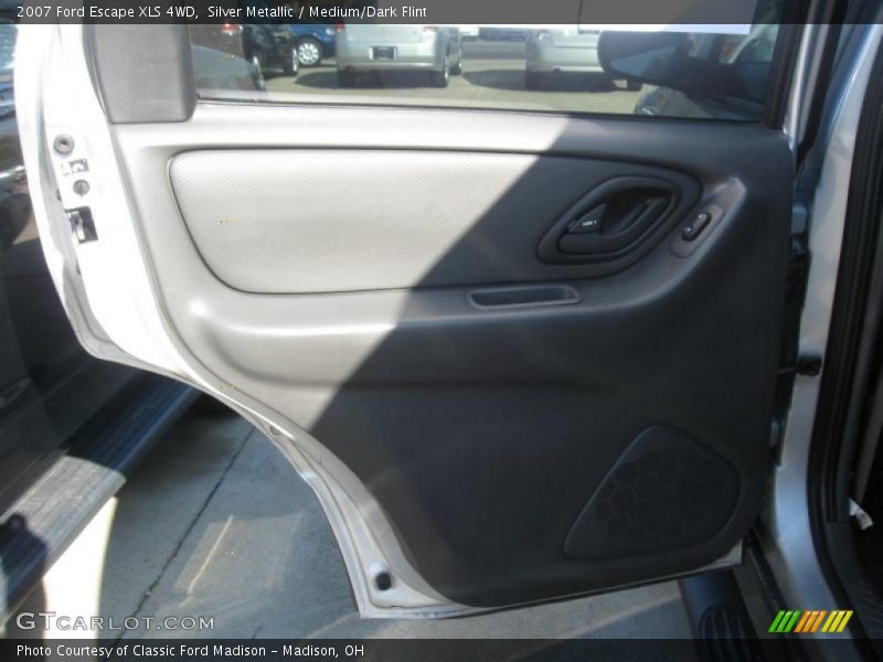 Silver Metallic / Medium/Dark Flint 2007 Ford Escape XLS 4WD
