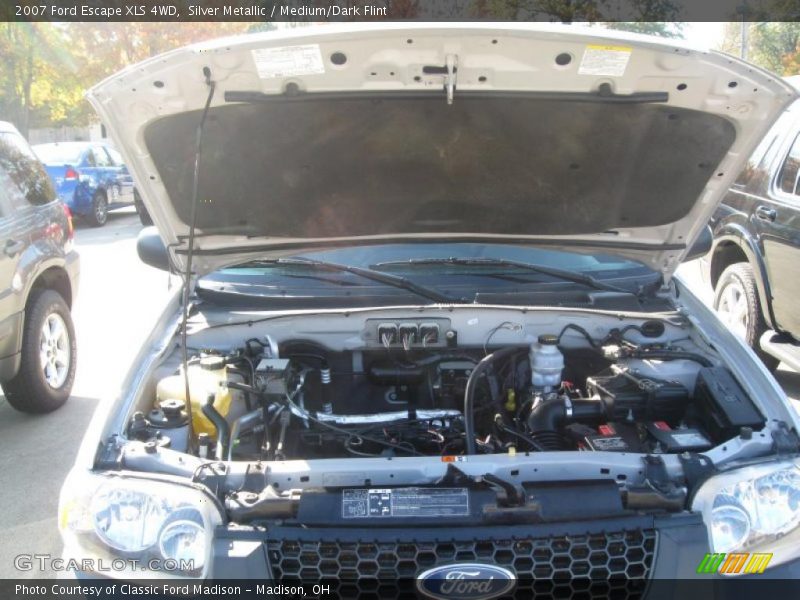 Silver Metallic / Medium/Dark Flint 2007 Ford Escape XLS 4WD