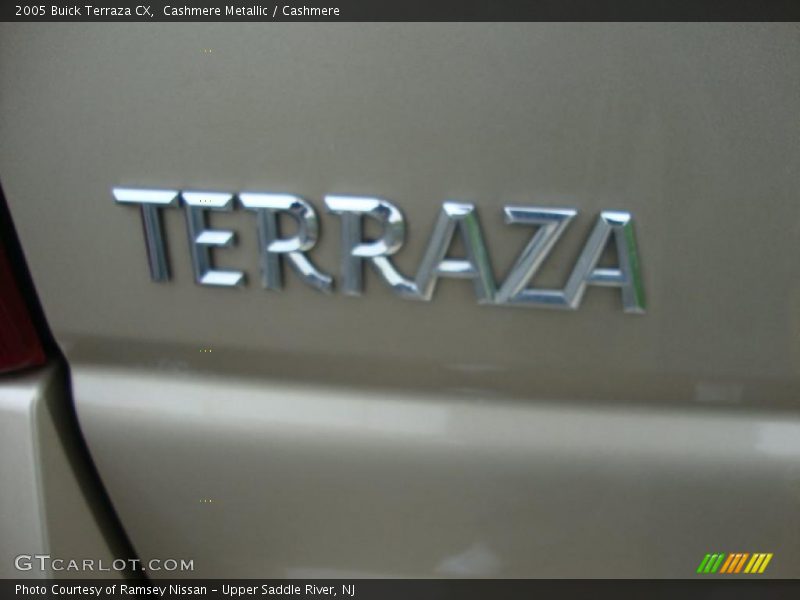 Cashmere Metallic / Cashmere 2005 Buick Terraza CX