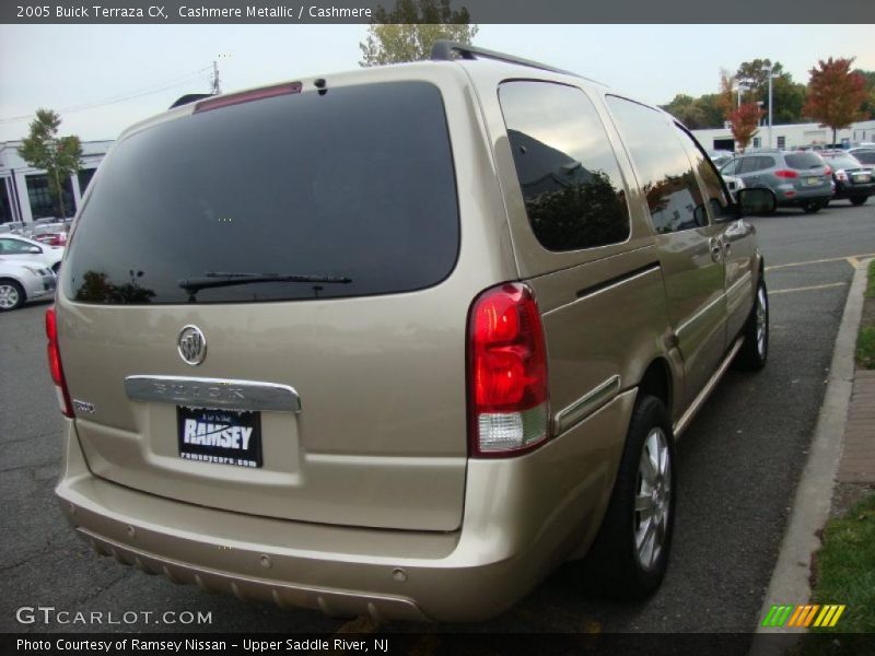 Cashmere Metallic / Cashmere 2005 Buick Terraza CX