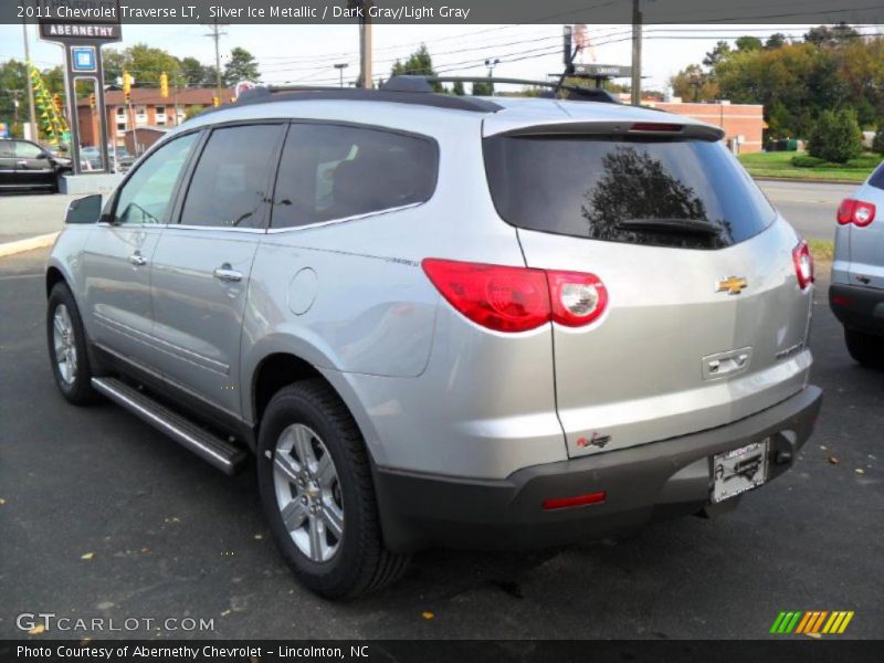 Silver Ice Metallic / Dark Gray/Light Gray 2011 Chevrolet Traverse LT