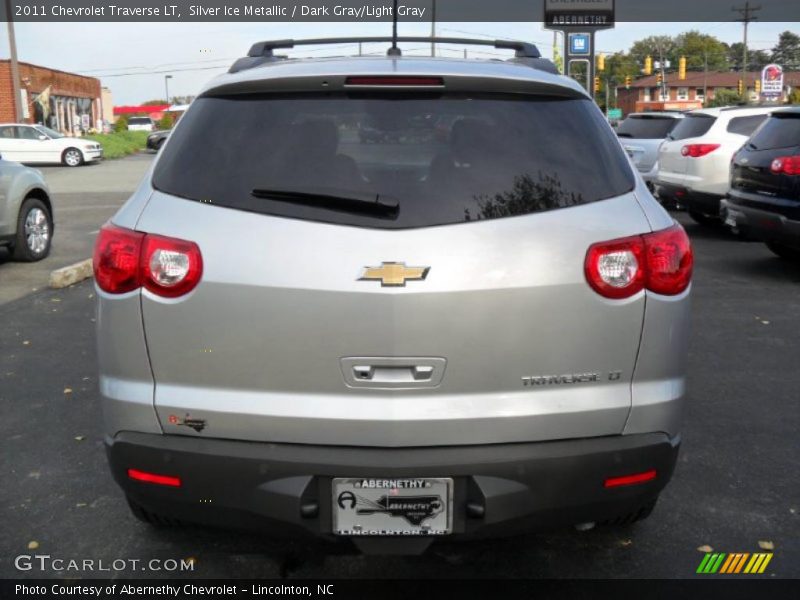 Silver Ice Metallic / Dark Gray/Light Gray 2011 Chevrolet Traverse LT