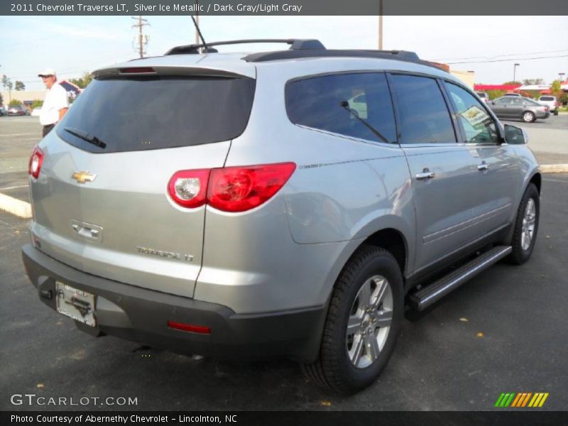 Silver Ice Metallic / Dark Gray/Light Gray 2011 Chevrolet Traverse LT