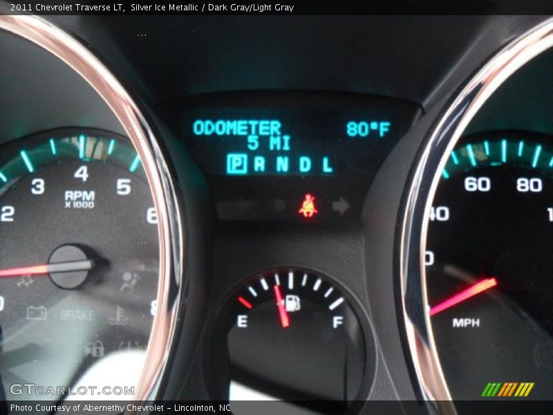 Silver Ice Metallic / Dark Gray/Light Gray 2011 Chevrolet Traverse LT