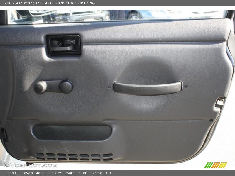 Door Panel of 2006 Wrangler SE 4x4