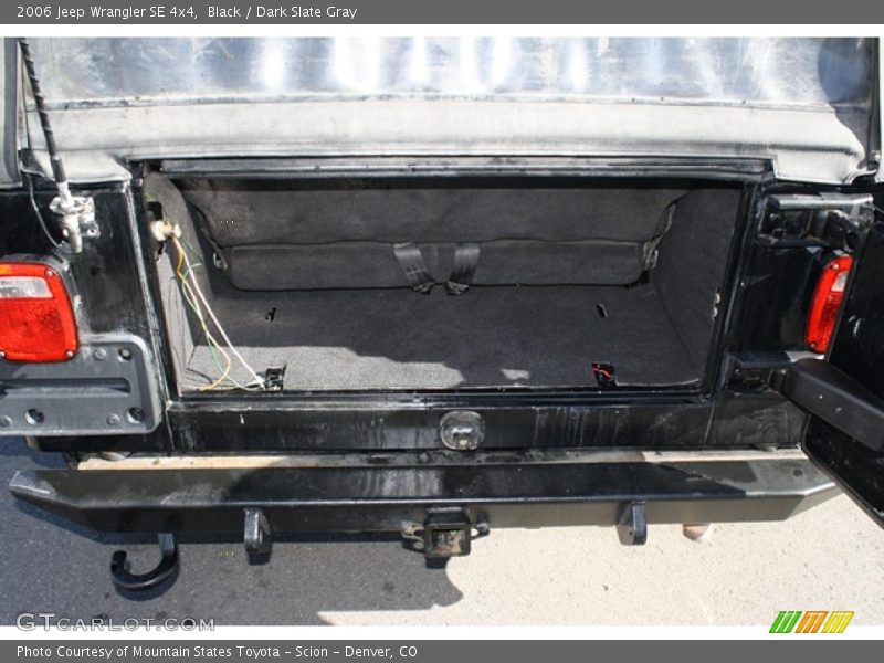 Black / Dark Slate Gray 2006 Jeep Wrangler SE 4x4