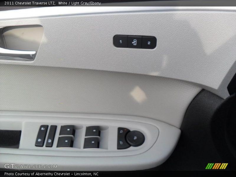 Controls of 2011 Traverse LTZ