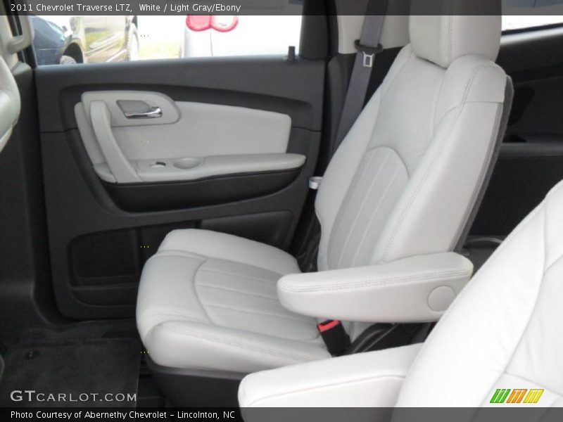  2011 Traverse LTZ Light Gray/Ebony Interior