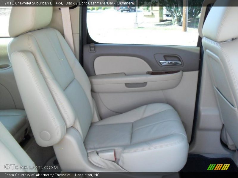  2011 Suburban LT 4x4 Light Cashmere/Dark Cashmere Interior