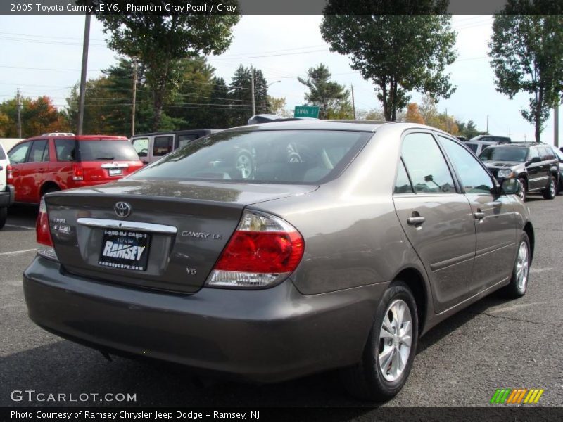 Phantom Gray Pearl / Gray 2005 Toyota Camry LE V6