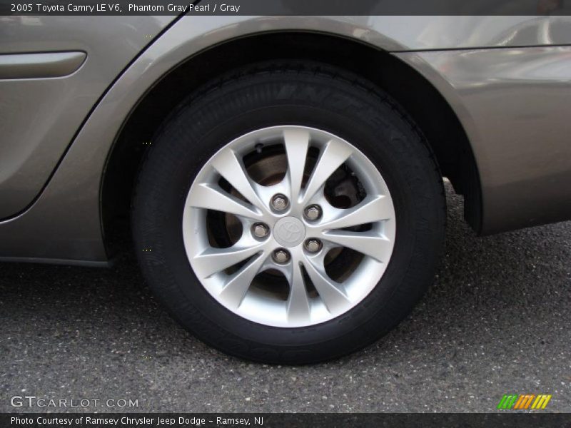  2005 Camry LE V6 Wheel