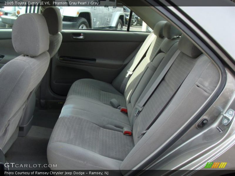  2005 Camry LE V6 Gray Interior
