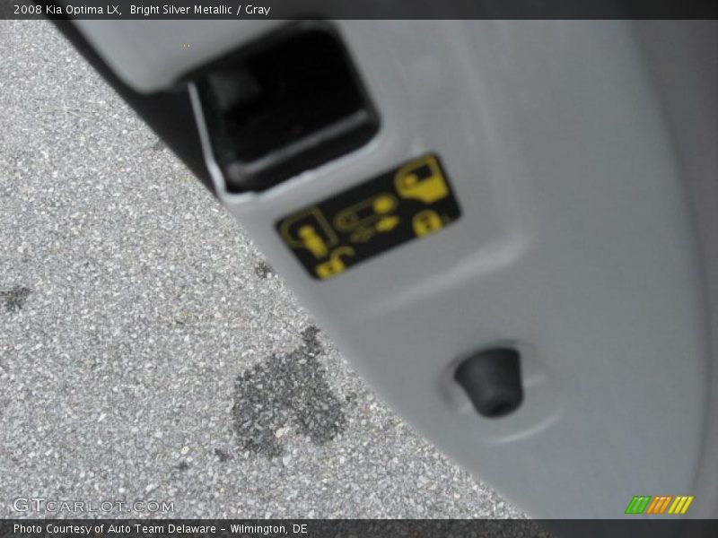 Bright Silver Metallic / Gray 2008 Kia Optima LX