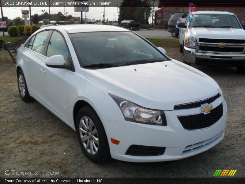 Summit White / Medium Titanium 2011 Chevrolet Cruze LT