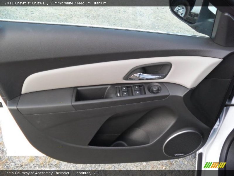 Door Panel of 2011 Cruze LT