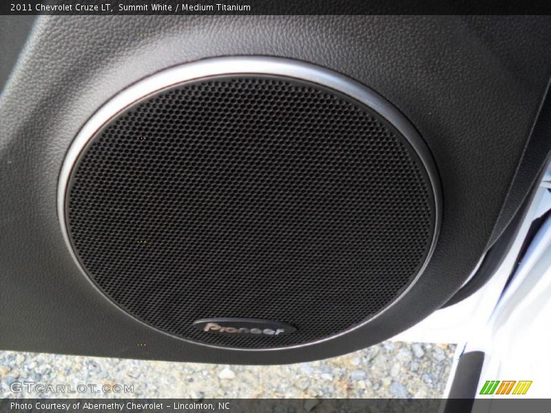 Summit White / Medium Titanium 2011 Chevrolet Cruze LT