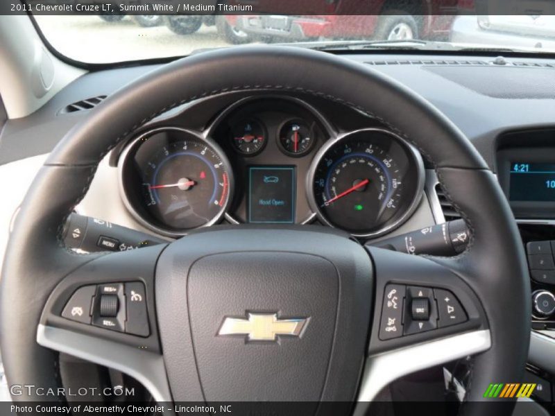 Summit White / Medium Titanium 2011 Chevrolet Cruze LT