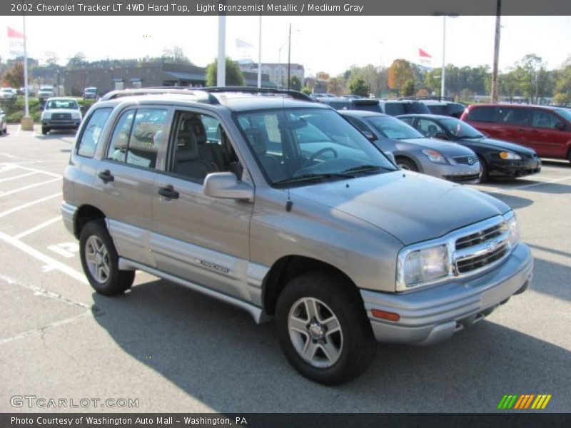 Light Bronzemist Metallic / Medium Gray 2002 Chevrolet Tracker LT 4WD Hard Top