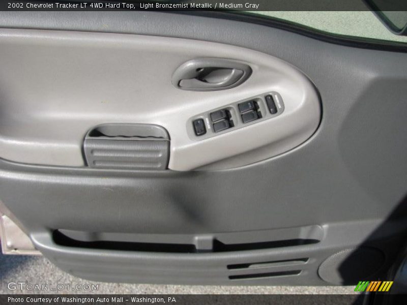 Light Bronzemist Metallic / Medium Gray 2002 Chevrolet Tracker LT 4WD Hard Top