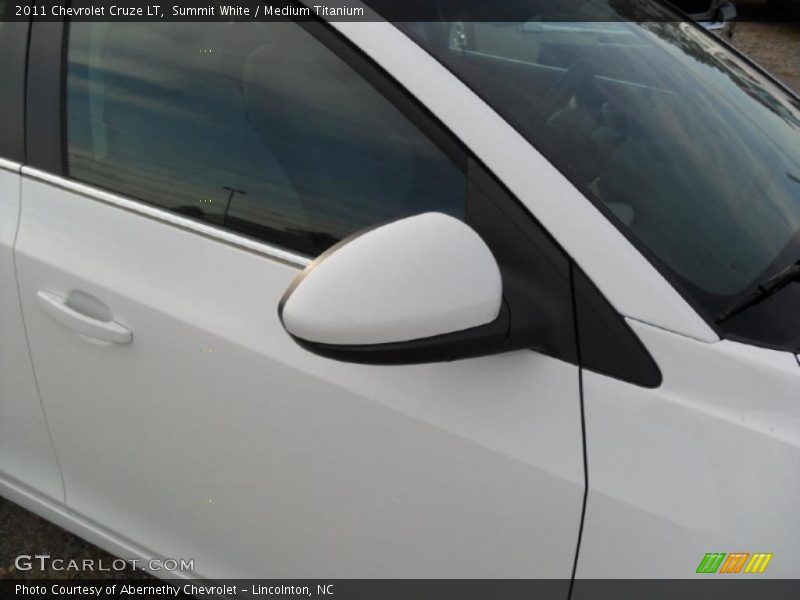 Summit White / Medium Titanium 2011 Chevrolet Cruze LT