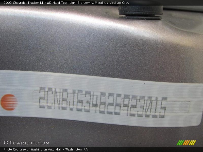 Light Bronzemist Metallic / Medium Gray 2002 Chevrolet Tracker LT 4WD Hard Top