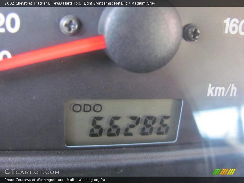 Light Bronzemist Metallic / Medium Gray 2002 Chevrolet Tracker LT 4WD Hard Top