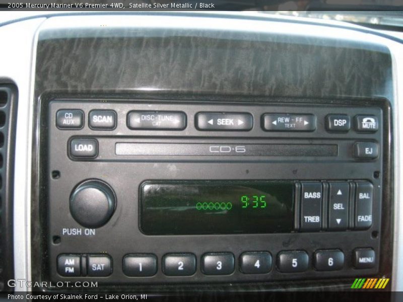 Controls of 2005 Mariner V6 Premier 4WD